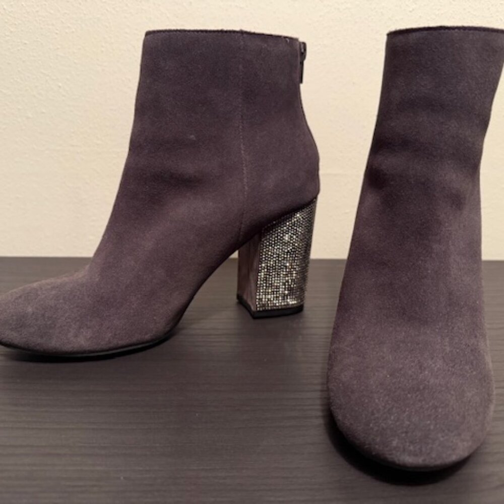 Kenneth Cole Reaction, Grey Suede Booties with Crystal Heels - Sz 8.5